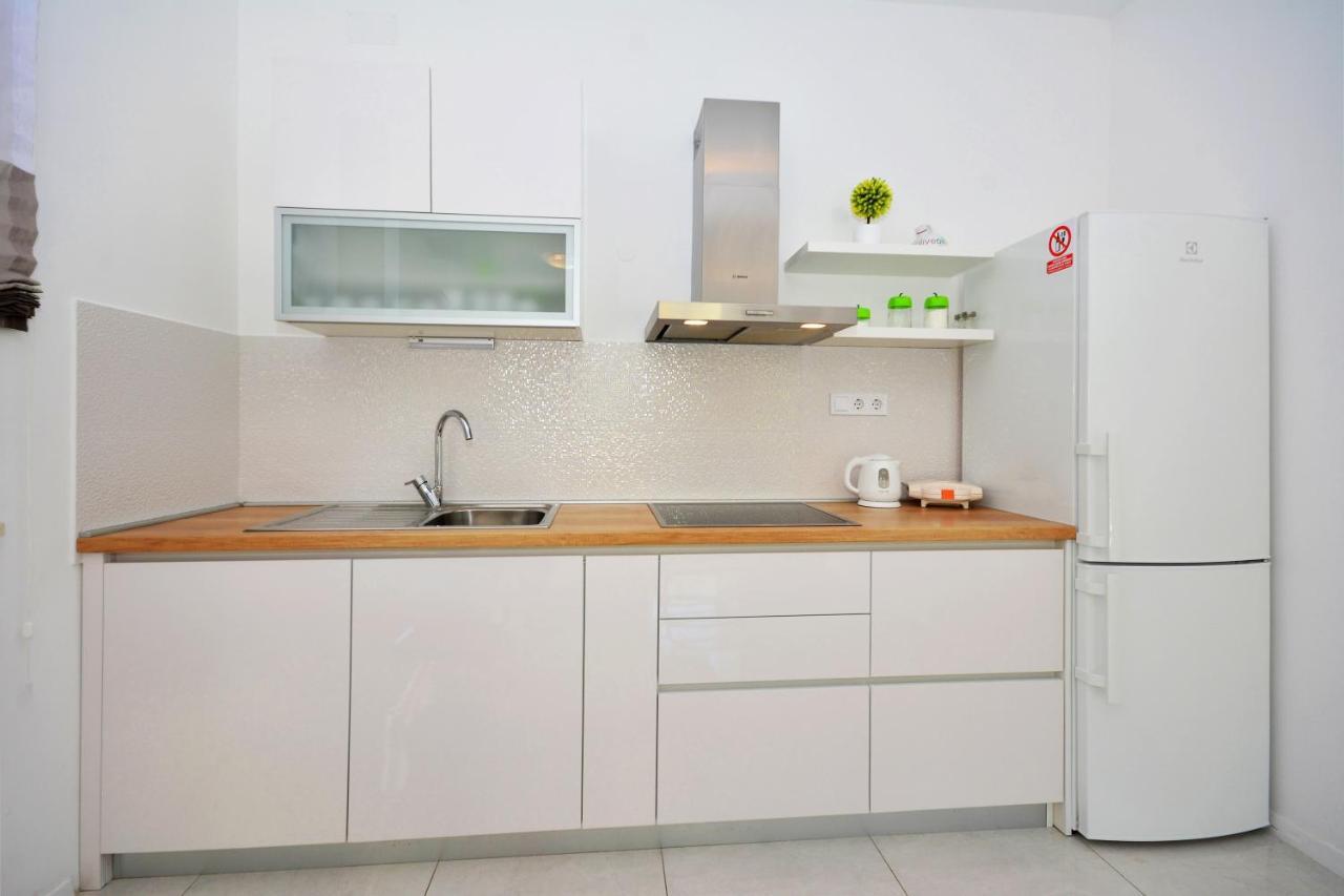 Seas The Day Apartments بودْسْتغانا المظهر الخارجي الصورة