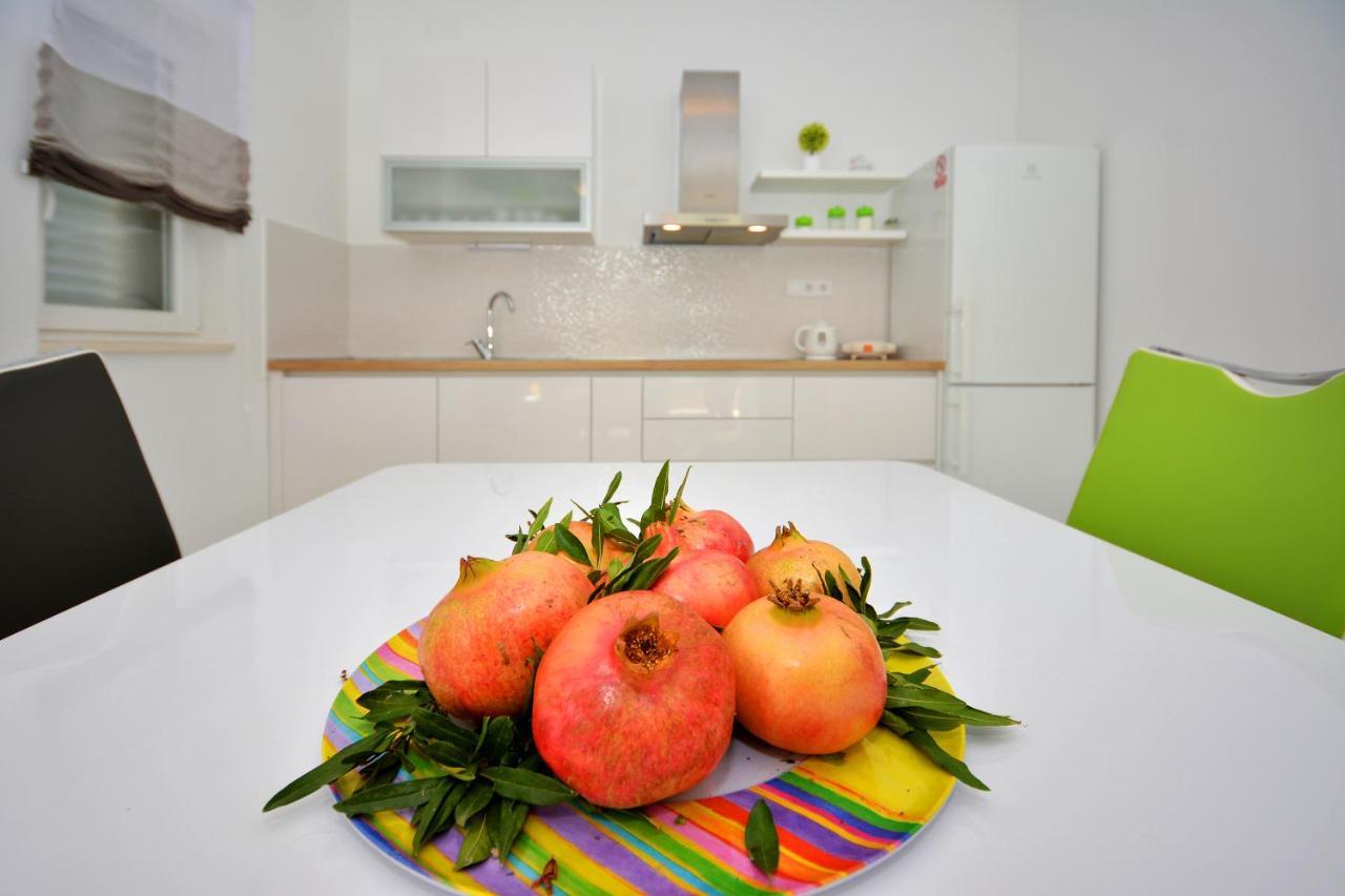 Seas The Day Apartments بودْسْتغانا المظهر الخارجي الصورة