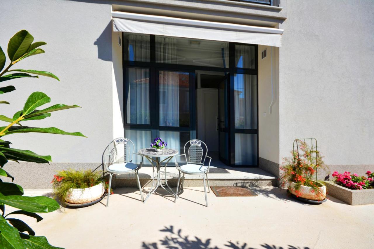 Seas The Day Apartments بودْسْتغانا المظهر الخارجي الصورة