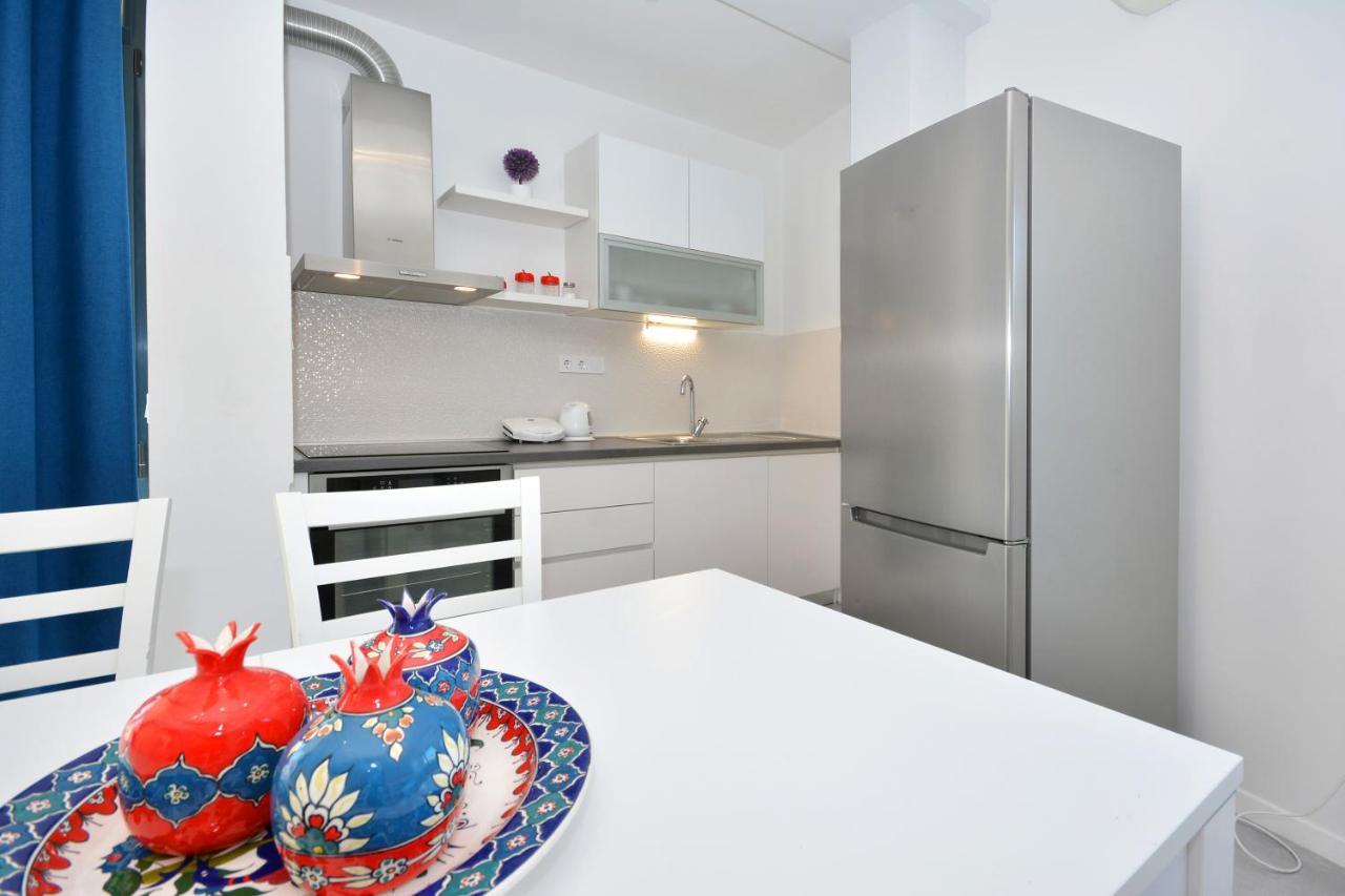 Seas The Day Apartments بودْسْتغانا المظهر الخارجي الصورة